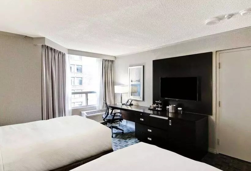 اتاق استاندارد با 2 تخت دوبل, Doubletree By Hilton Hotel Toronto Downtown