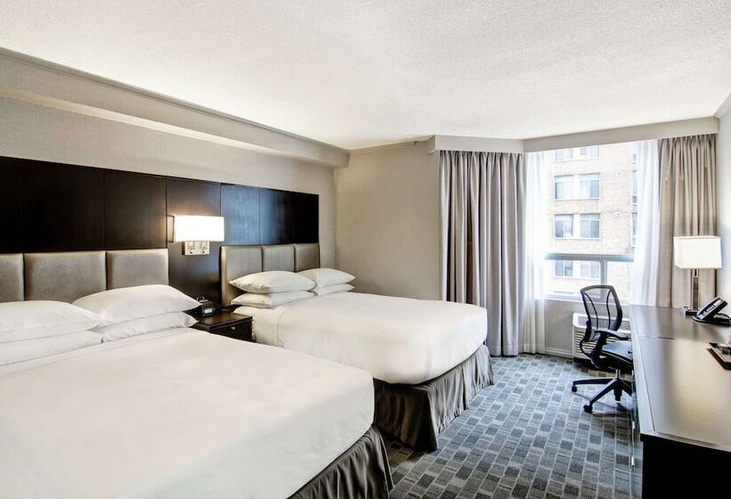 ２ダブルベッドのスタンダードルーム, Doubletree By Hilton Hotel Toronto Downtown