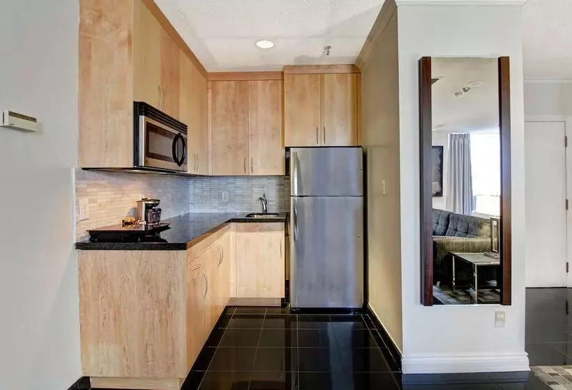 اتاق استاندارد, Doubletree By Hilton Hotel Toronto Downtown