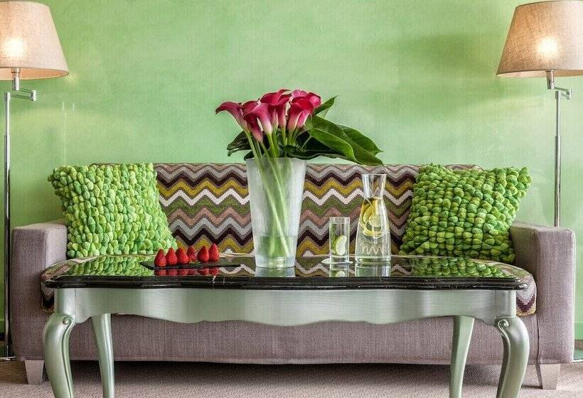 סוויטה דלוקס, Eden Roc   The Leading Hotels Of The World