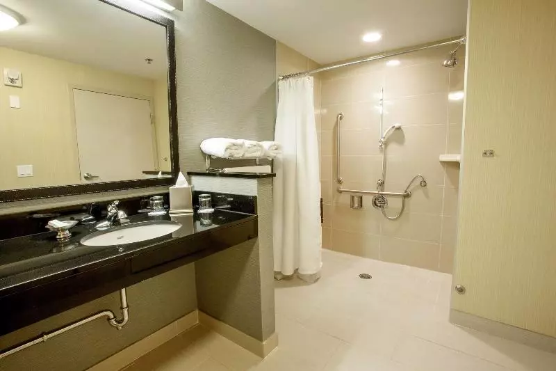 اتاق استاندارد با تخت بزرگ, Fairfield Inn & Suites By Marriott St. John S Newfoundland