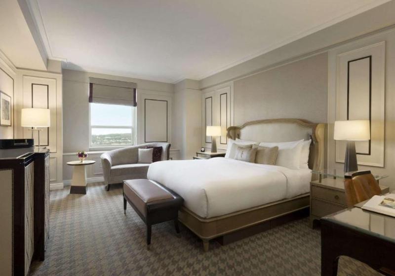 غرفة قياسية مطلّة علي النهر, Fairmont Le Chateau Frontenac