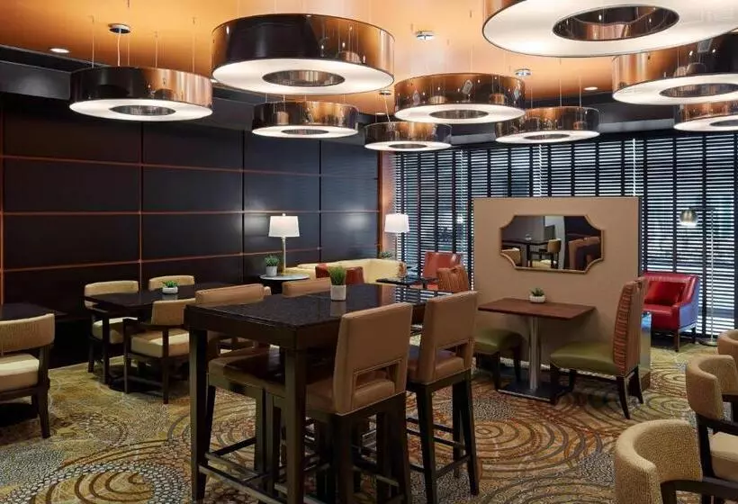 اتاق استاندارد, Halifax Marriott Harbourfront