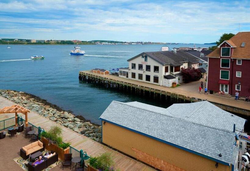 景色の見えるダブルベッドスタンダードルーム, Halifax Marriott Harbourfront