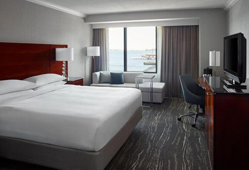 Quarto Estandar Cama Casal com Vistas, Halifax Marriott Harbourfront