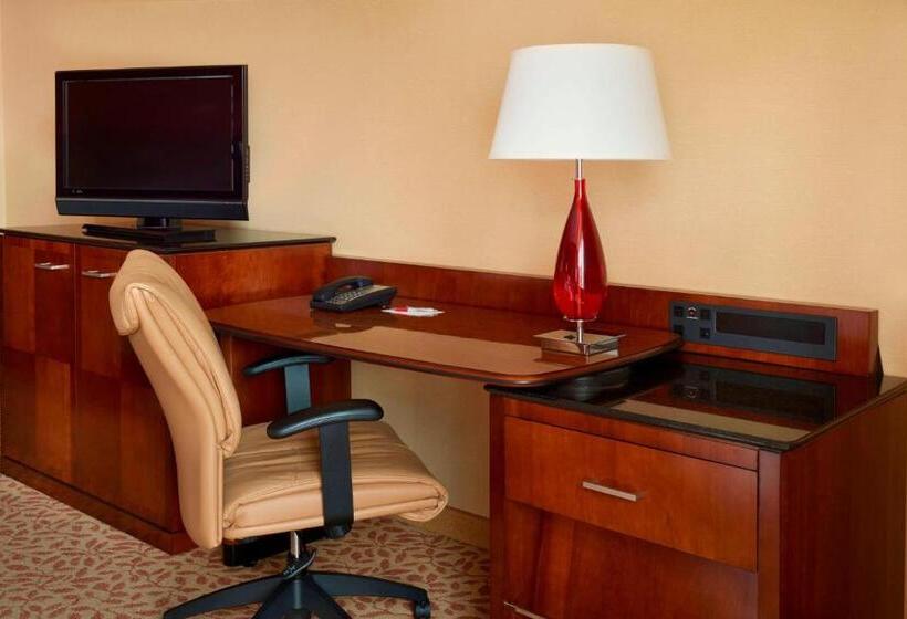 סוויטת ג'וניור, Halifax Marriott Harbourfront