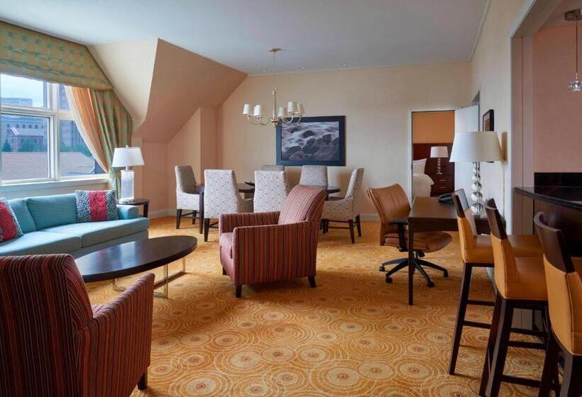キングサイズベッドのスイートルーム, Halifax Marriott Harbourfront