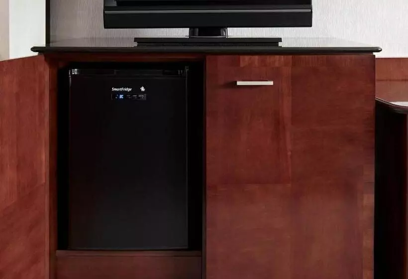سوئیت با تخت بزرگ, Halifax Marriott Harbourfront