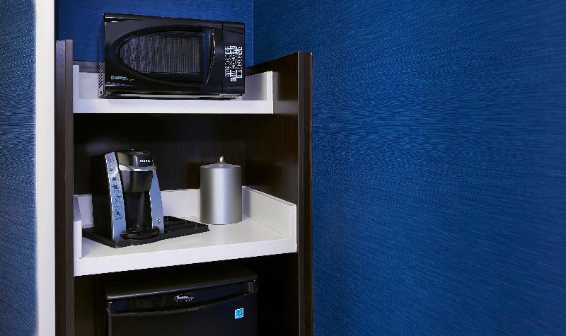 غرفة قياسية, Holiday Inn Express Windsor Waterfront, An Ihg