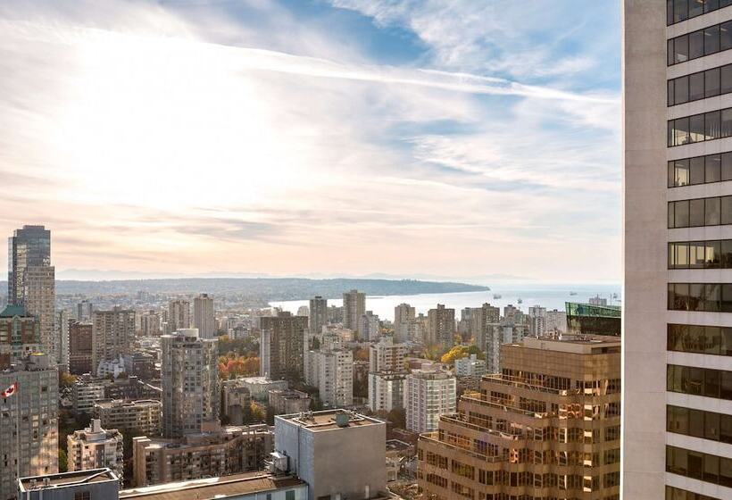 스탠다드 룸 더블 침대 도시 전망, Hyatt Regency Vancouver