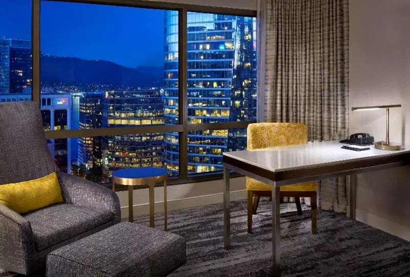 اتاق استاندارد با تخت بزرگ, Hyatt Regency Vancouver