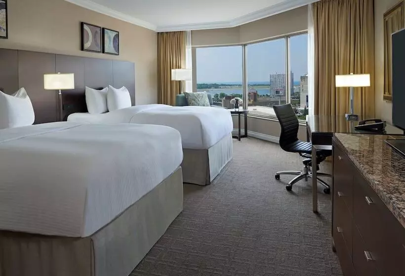 اتاق پرمیوم, Intercontinental Toronto Centre, An Ihg