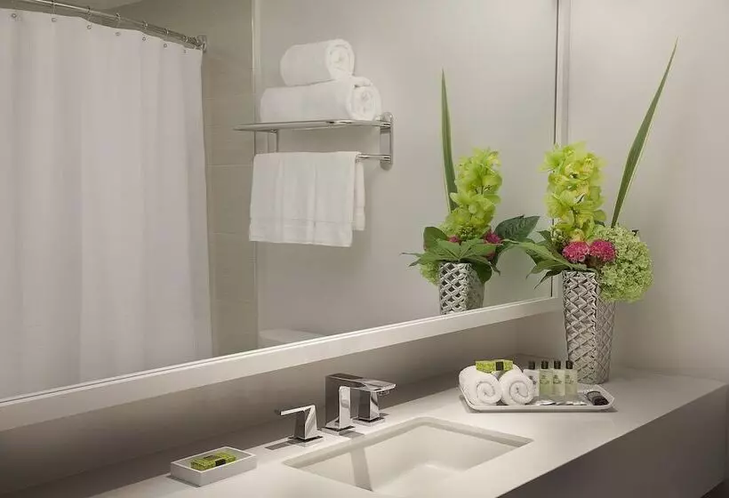 اتاق پرمیوم, Intercontinental Toronto Centre, An Ihg