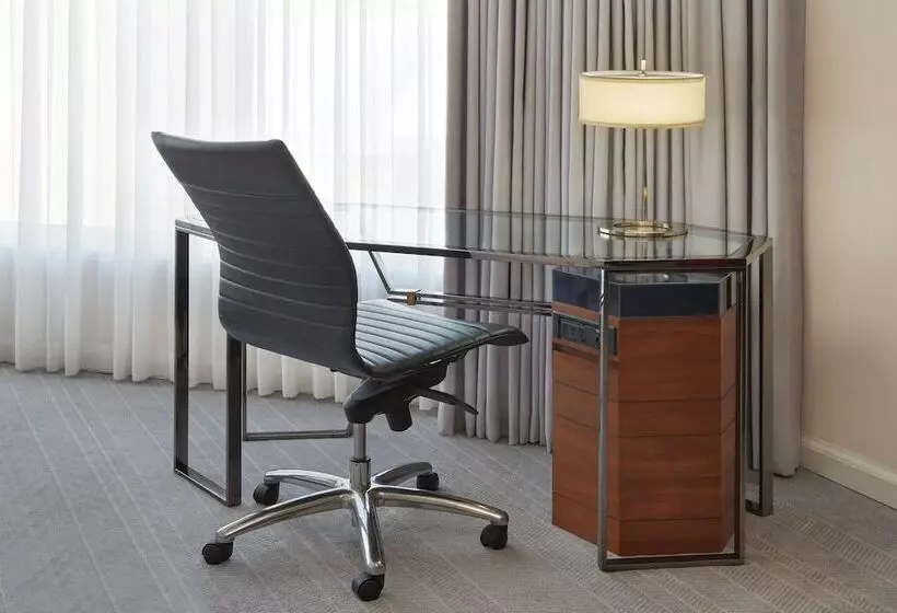 اتاق پرمیوم, Intercontinental Toronto Centre, An Ihg