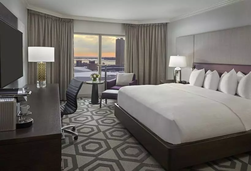 سوییت جونیور, Intercontinental Toronto Centre, An Ihg