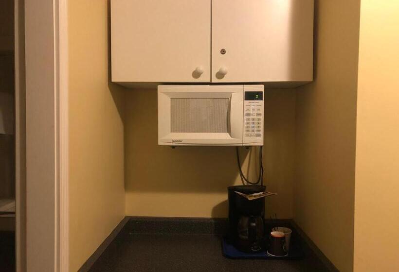 带大床的标准间, Island Travel Inn