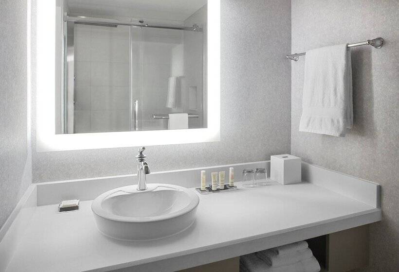 ２ダブルベッドのスタンダードルーム, Montreal Marriott Chateau Champlain