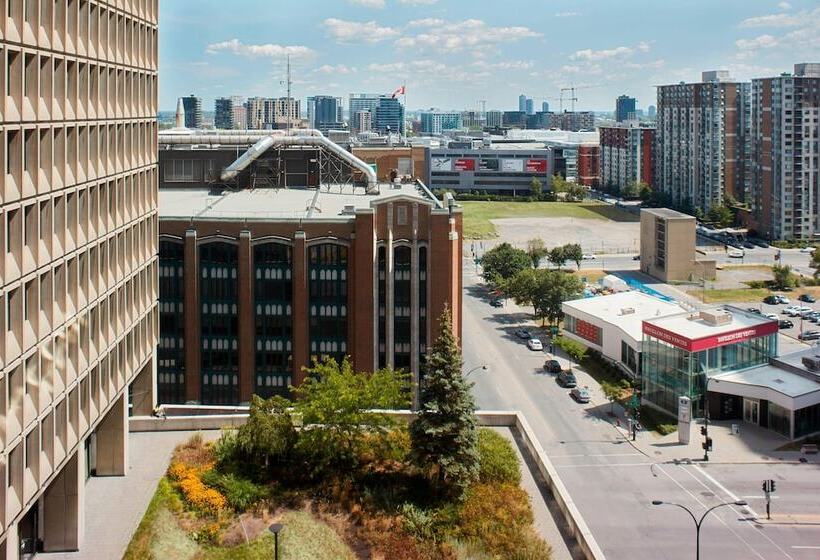 ２ダブルベッドのスタンダードルーム, Montreal Marriott Chateau Champlain