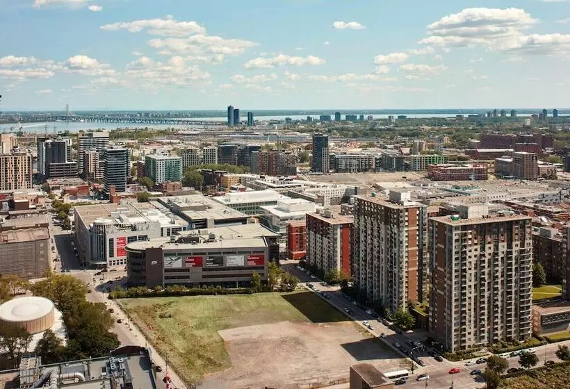 ２ダブルベッドのスタンダードルーム, Montreal Marriott Chateau Champlain