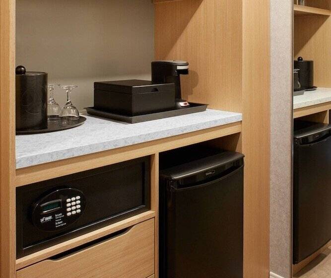 ２ダブルベッドのスタンダードルーム, Montreal Marriott Chateau Champlain