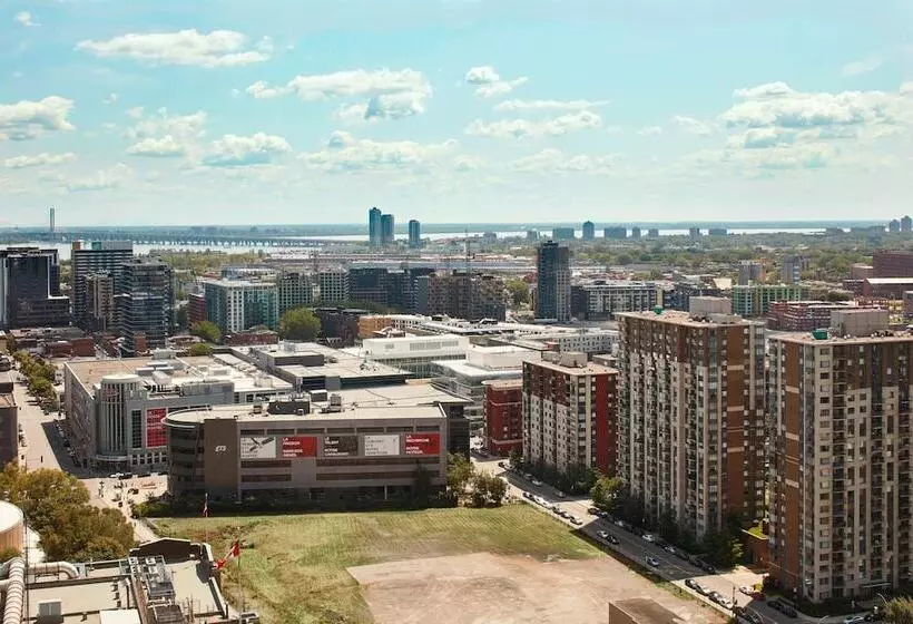 ２ダブルベッドのスタンダードルーム, Montreal Marriott Chateau Champlain