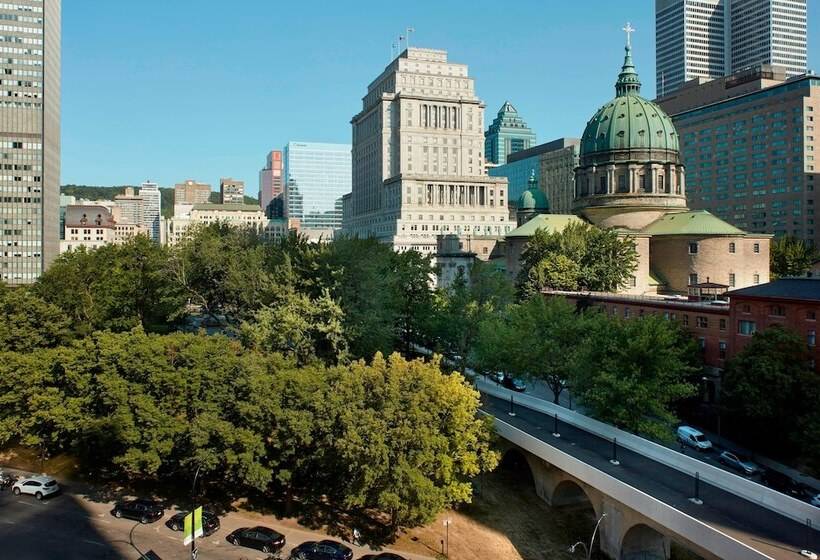 ２ダブルベッドのスタンダードルーム, Montreal Marriott Chateau Champlain