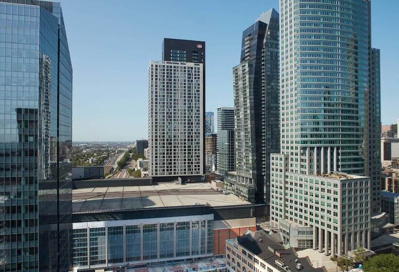 ２ダブルベッドのスタンダードルーム, Montreal Marriott Chateau Champlain