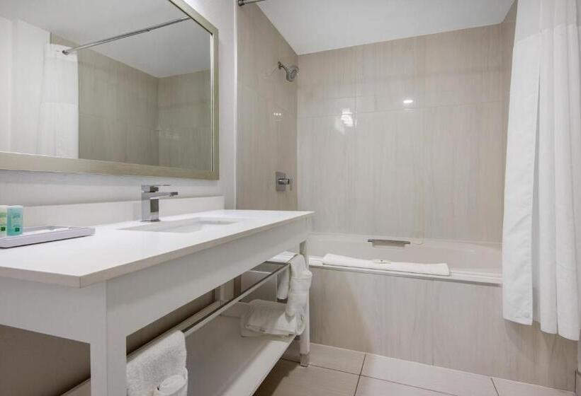 标准间, Quality Inn & Conference Centre