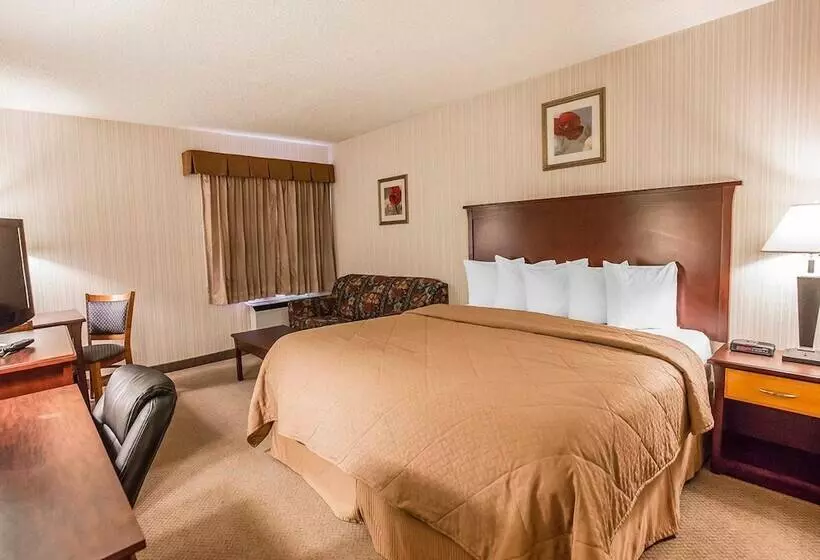 اتاق استاندارد, Quality Inn & Conference Centre