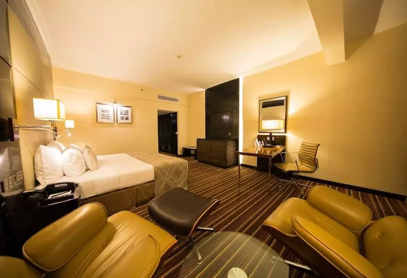 Quarto deluxe, Ramada Colombo