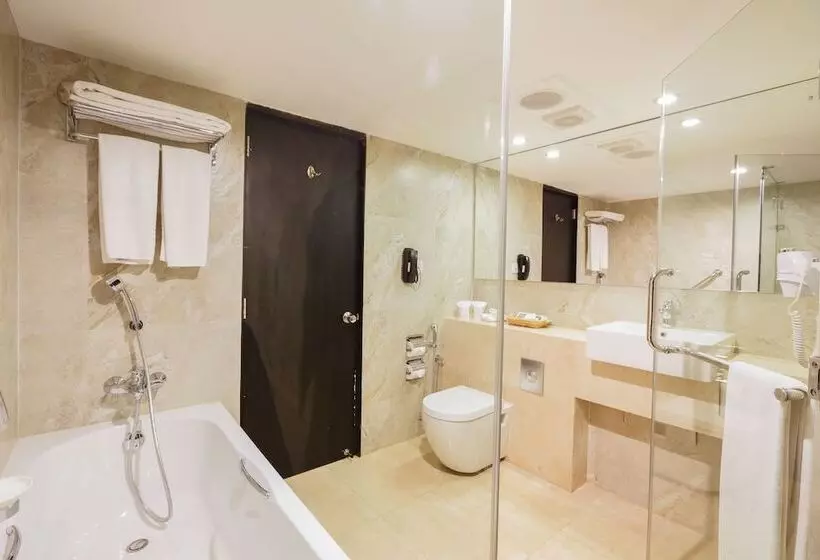 Suite, Ramada Colombo