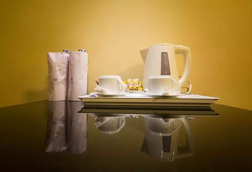 Suite, Ramada Colombo