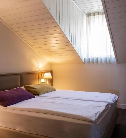 غرفة قياسية, Alexandra