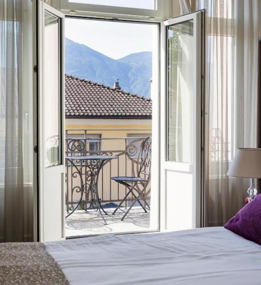 غرفة سوبيريور ثلاثية, Alexandra