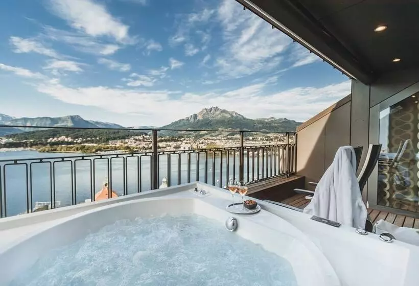 ペントハウススイート, Art Deco Hotel Montana Luzern
