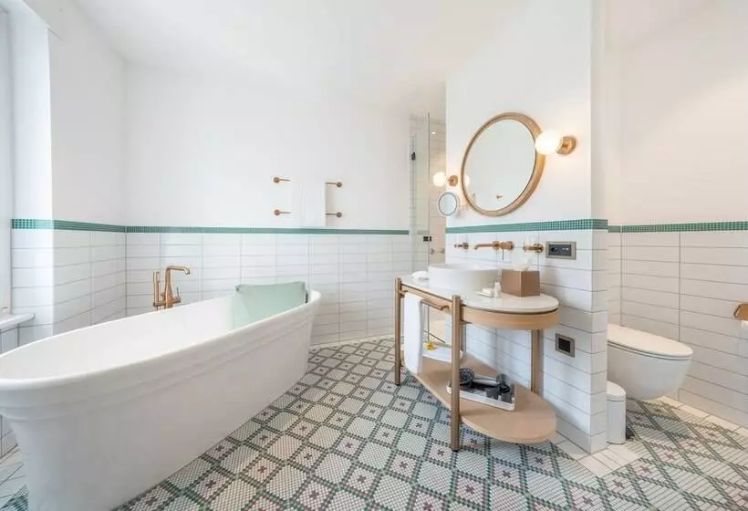 デラックスジュニアスイート, Art Deco Hotel Montana Luzern