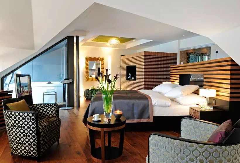 ペントハウススイート, Art Deco Hotel Montana Luzern