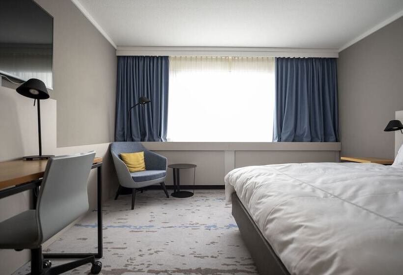 Quarto clássico, Becozy Self Check In And Pop Up