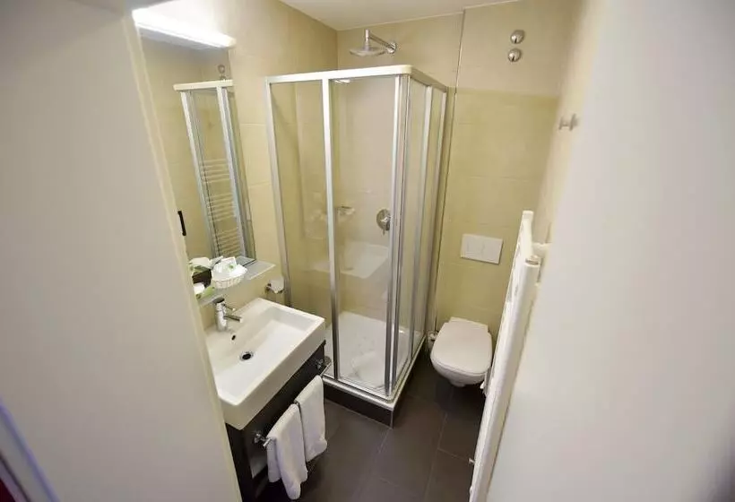 Habitación Comfort, Central