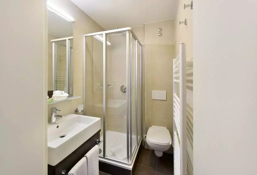 Habitación Comfort, Central
