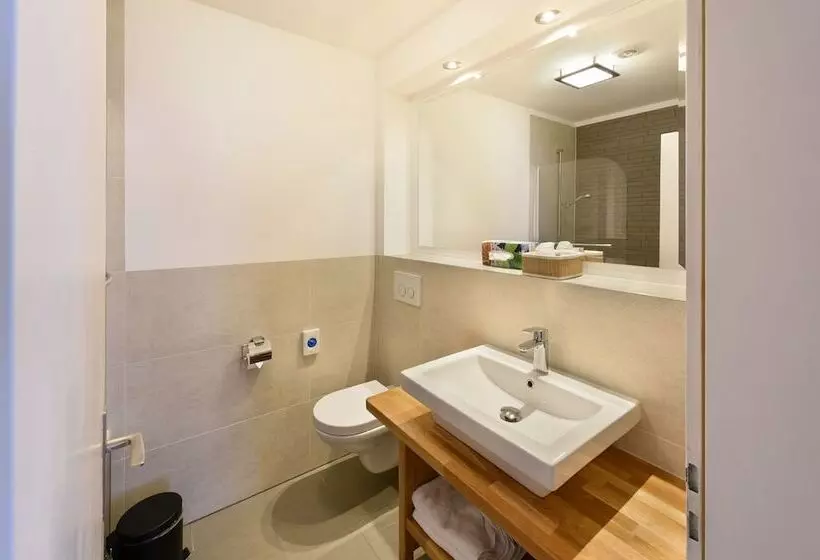 Habitación Triple Comfort, Central