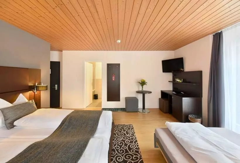 Habitación Triple Comfort, Central