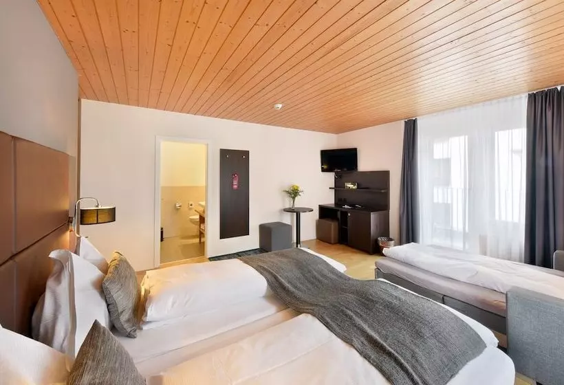 Habitación Triple Comfort, Central