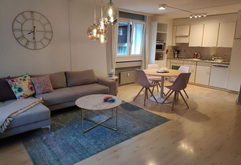 Апартаменты 1 Спальня, Central