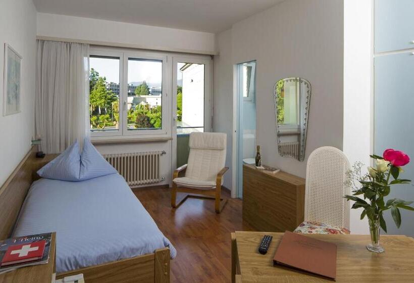 اتاق استاندارد یک تخته با بالکن, Rondinella Locarno