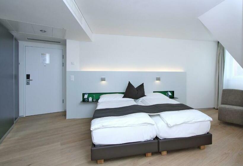 Quarto standard, Glockenhof Zurich