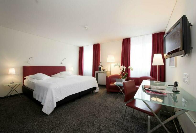 Quarto superior, Glockenhof Zurich