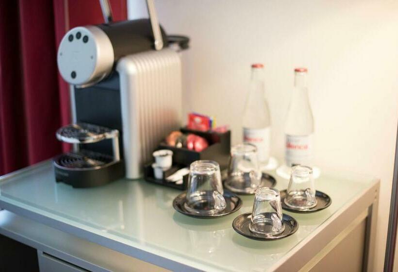 Quarto superior, Glockenhof Zurich