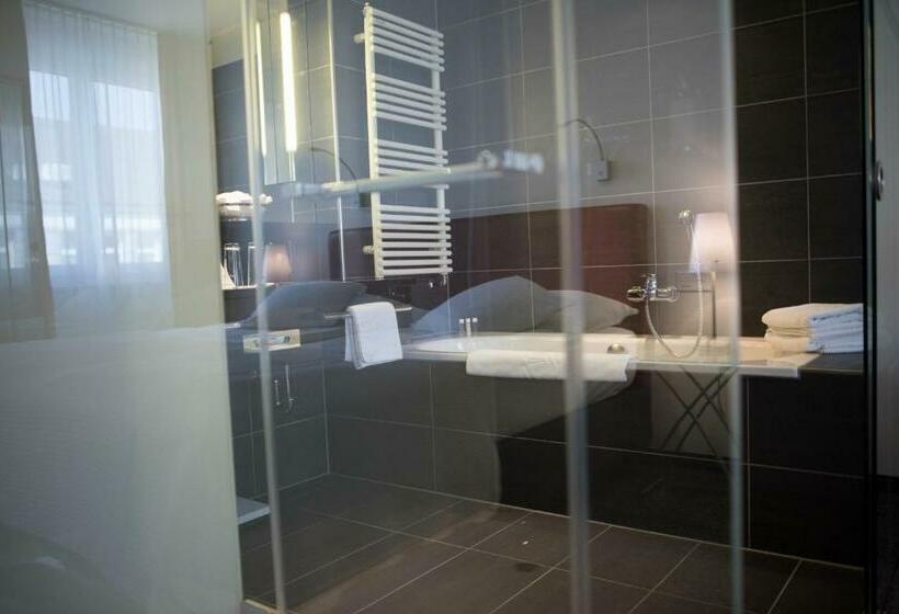 Quarto Familiar, Glockenhof Zurich