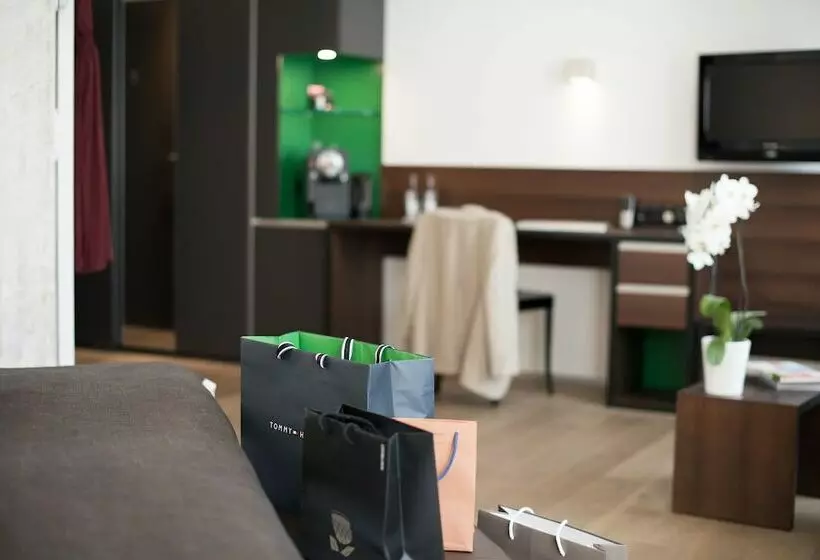 اتاق استاندارد یک نفره, Glockenhof Zurich